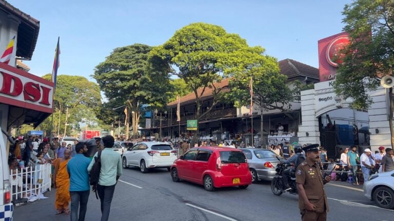 Reisevorbereitung Sri Lanka 28 sri lanka traffic